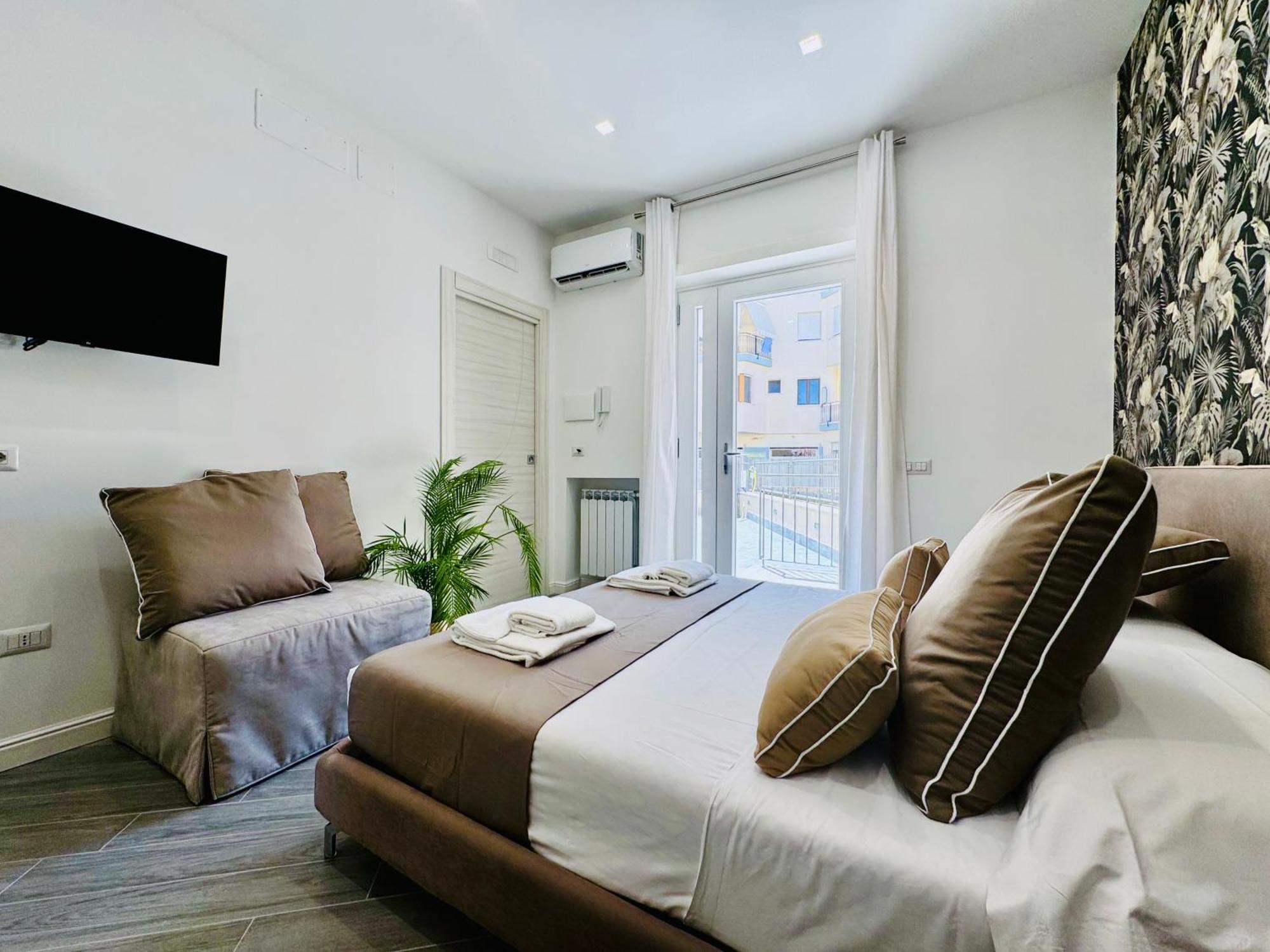 Yourhome - Santa Lucia Pensión