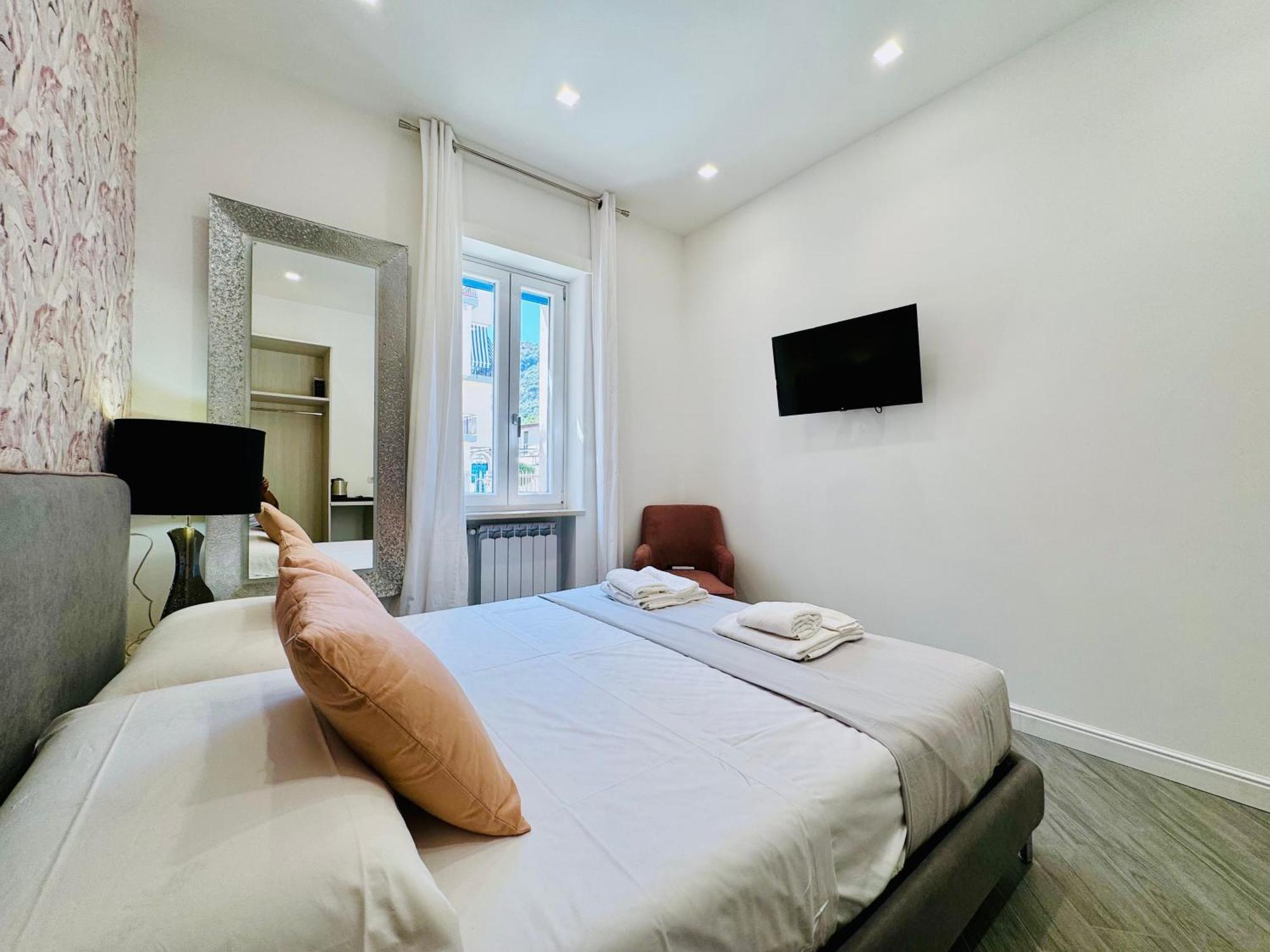 Yourhome - Santa Lucia Guest house *